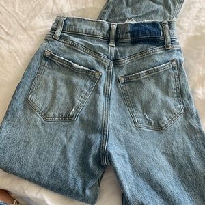 A&F 90’s Straight Ultra High Rise Jeans